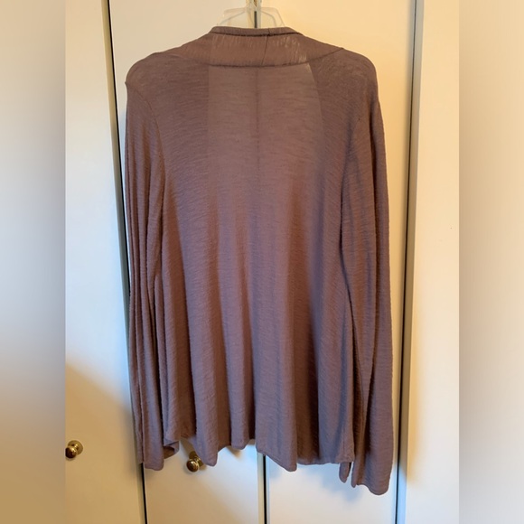 Taupe Shrug Duster - Picture 2 of 6